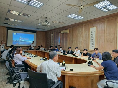 高雄港旅運中心參訪活動圖片