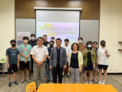 張耿榕理事長高雄市環境工程技師公會專題演講圖片